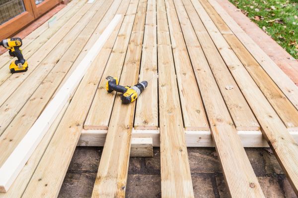 Cost of Damaged Deck Boards Repair in Newark