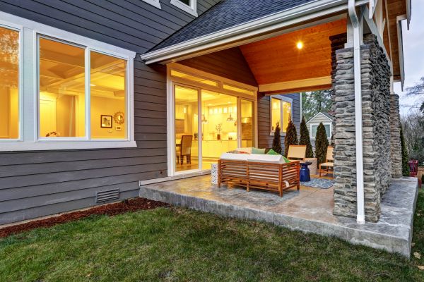 Cost of Back Porch Construction in Newark