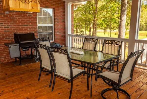 Cost of Residential Deck Installation in Newark