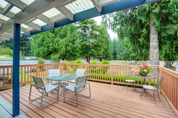 Cost of Deck Carpentry Service in Newark